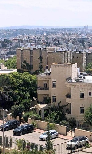 תמונה של הגבעה הצרפתית