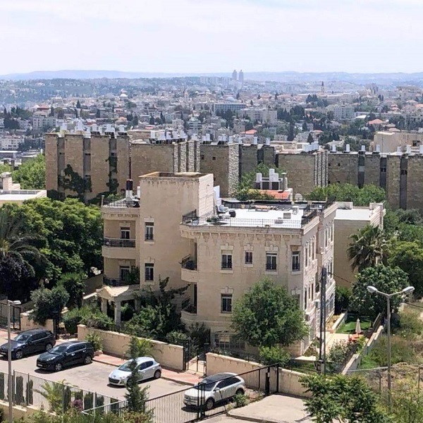 תמונה של הגבעה הצרפתית